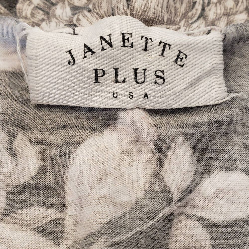 Janette Plus USA V-Neck With Tie Collar Blouse Women's Size Large - Picture 8 of 8